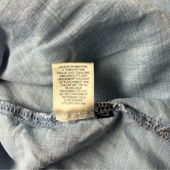 Cloth & Stone Anthropologie Buttoned up Denim Shirt Size XS - Picture 5 of 7